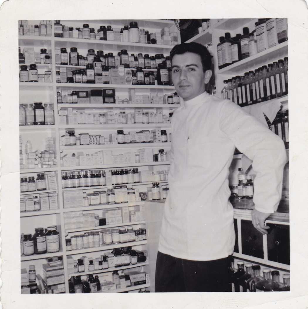 Spiro Sakell in 1956 at Moffatt's Pharmacy